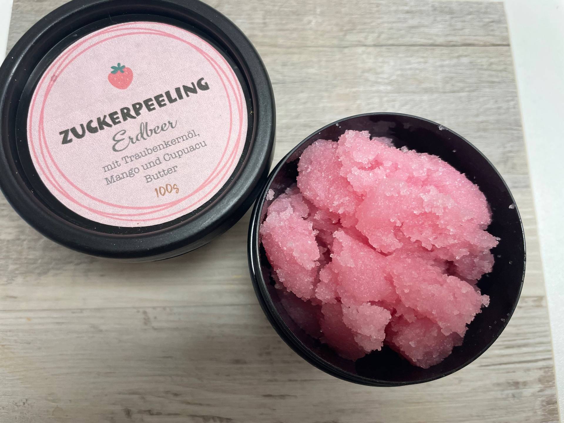 Zuckerpeeling Erdbeere -strawberry - Soapisch Sugar Peeling Zuckerpeeling Erdbeere -strawberry - Soapisch Sugar Peeling von Etsy - Soapisch