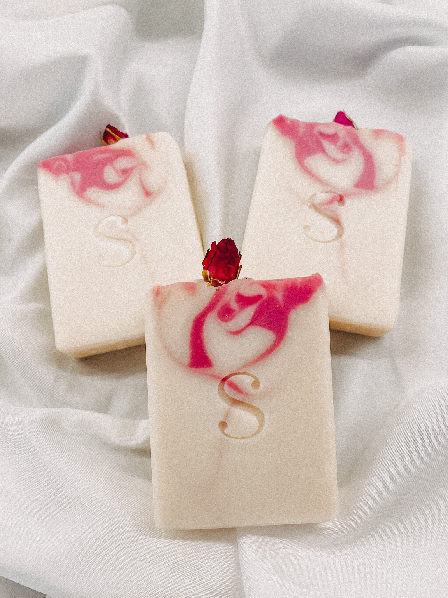 Rosen-Seife | Edel, Wohltuend Und Sanft Rosen-Seife | Edel, Wohltuend Und Sanft von Etsy - SoapremeVienna