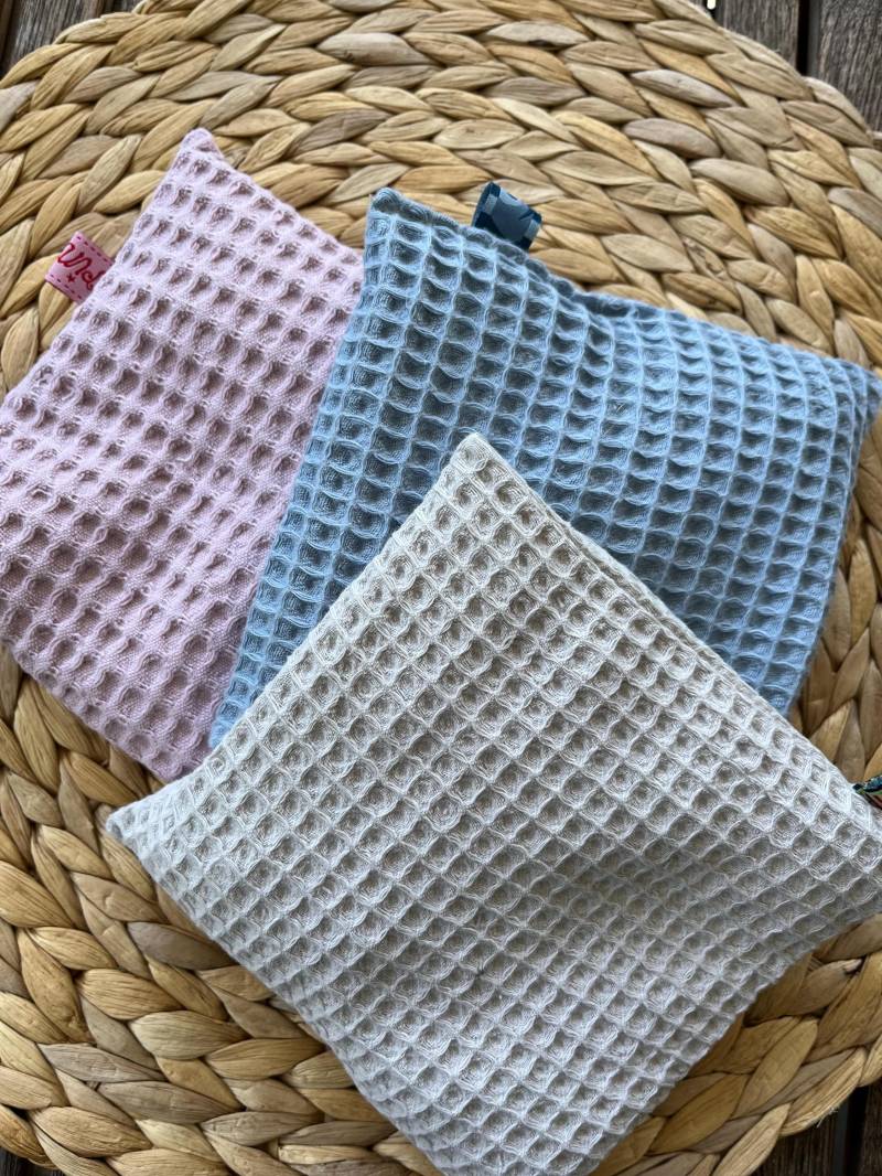 Kirschkernkissen Mini Körnerkissen Geschenk Geburt Mitbringsel Kirschkernkissen Mini Körnerkissen Geschenk Geburt Mitbringsel von Etsy - SockeundStich