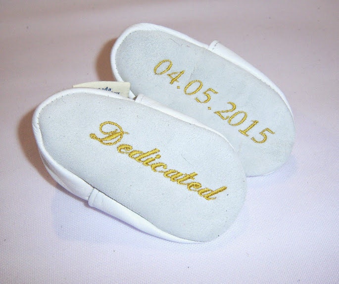 Baby Schuhe in Leder Hingabe Nach Maß Individuelle Widmung Booties - Gold Stickerei Lederschuhe von Etsy - SoftSoulBabyShoes