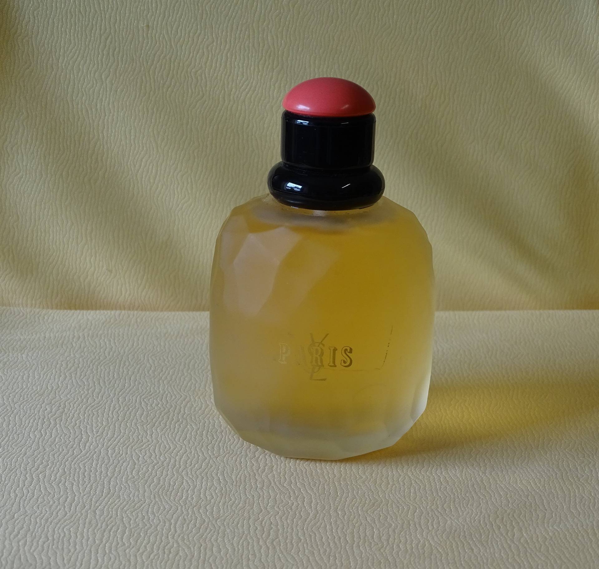 Vintage - "Paris" Von Yves Saint Laurent 125Ml Eau De Parfum Deodorant Spray Vintage - "Paris" Von Yves Saint Laurent 125Ml Eau De Parfum Deodorant Spray von Etsy - Sonne021VonSiegfried
