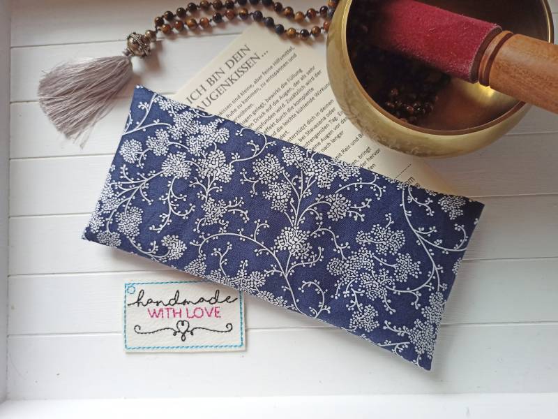 Yoga Augenkissen Ranken Blau Mit Bezug Bio Lavendel Zum Entspannen Für Meditation, Shavasana, Geschenk Muttertag Yoga Augenkissen Ranken Blau Mit Bezug Bio Lavendel Zum Entspannen Für Meditation, Shavasana, Geschenk Muttertag von Etsy - SonnenGlueck