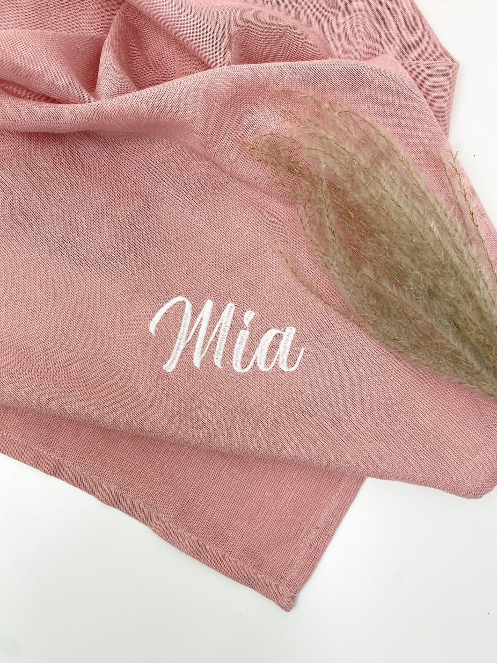 Schnuffeltuch Mit Name, Spucktuch Mulltuch Personalisiert Name Biobaumwolle Schmusetuch Musselintuch Bestickt, Baby Geschenk Schnuffeltuch Mit Name, Spucktuch Mulltuch Personalisiert Name Biobaumwolle Schmusetuch Musselintuch Bestickt, Baby Geschenk von Etsy - Sooneshandmadestore
