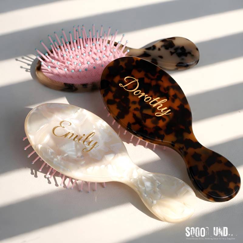 Personalisierte Mini-Haarkamm, Gravierte Mini-Haarbürste, Hochzeit Brautjungfer Vorschlag, Junggesellinnenabschied Geschenk Für Sie Personalisierte Mini-Haarkamm, Gravierte Mini-Haarbürste, Hochzeit Brautjungfer Vorschlag, Junggesellinnenabschied Geschenk Für Sie von Etsy - Sooooound