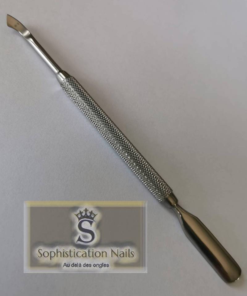 Nagelhautschieber Aus Stahl von Etsy - SophisticationNails