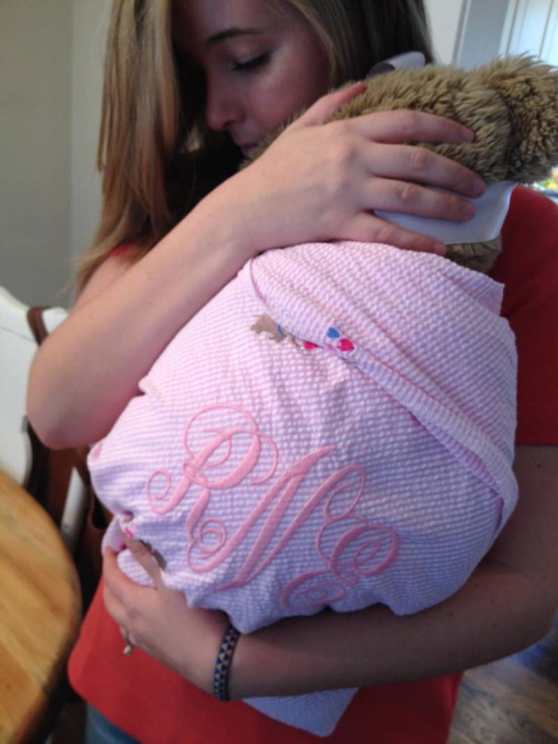 Personalisierte Seersucker Pink Swaddle Decke, Babydecke, Personalisierte Namensdecke, Neugeborenendecke, Baby Namensdecke Personalisierte Seersucker Pink Swaddle Decke, Babydecke, Personalisierte Namensdecke, Neugeborenendecke, Baby Namensdecke von Etsy - SouthernAtBirth