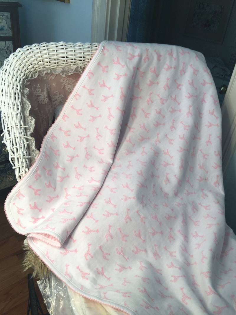 Rosa Gestreifte Giraffe Baumwolle Strickdecke Rosa Gestreifte Giraffe Baumwolle Strickdecke von Etsy - SouthernAtBirth