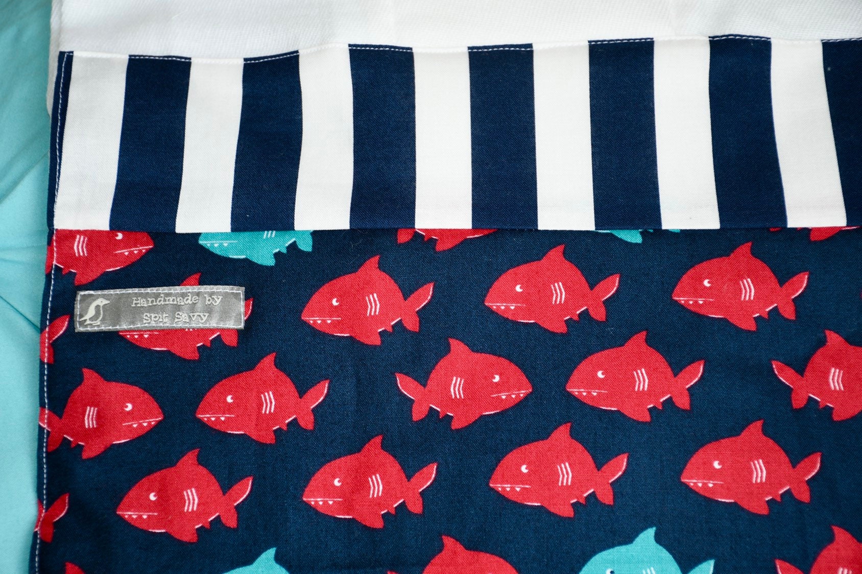 Haie & Streifen von Etsy - SpitSavy