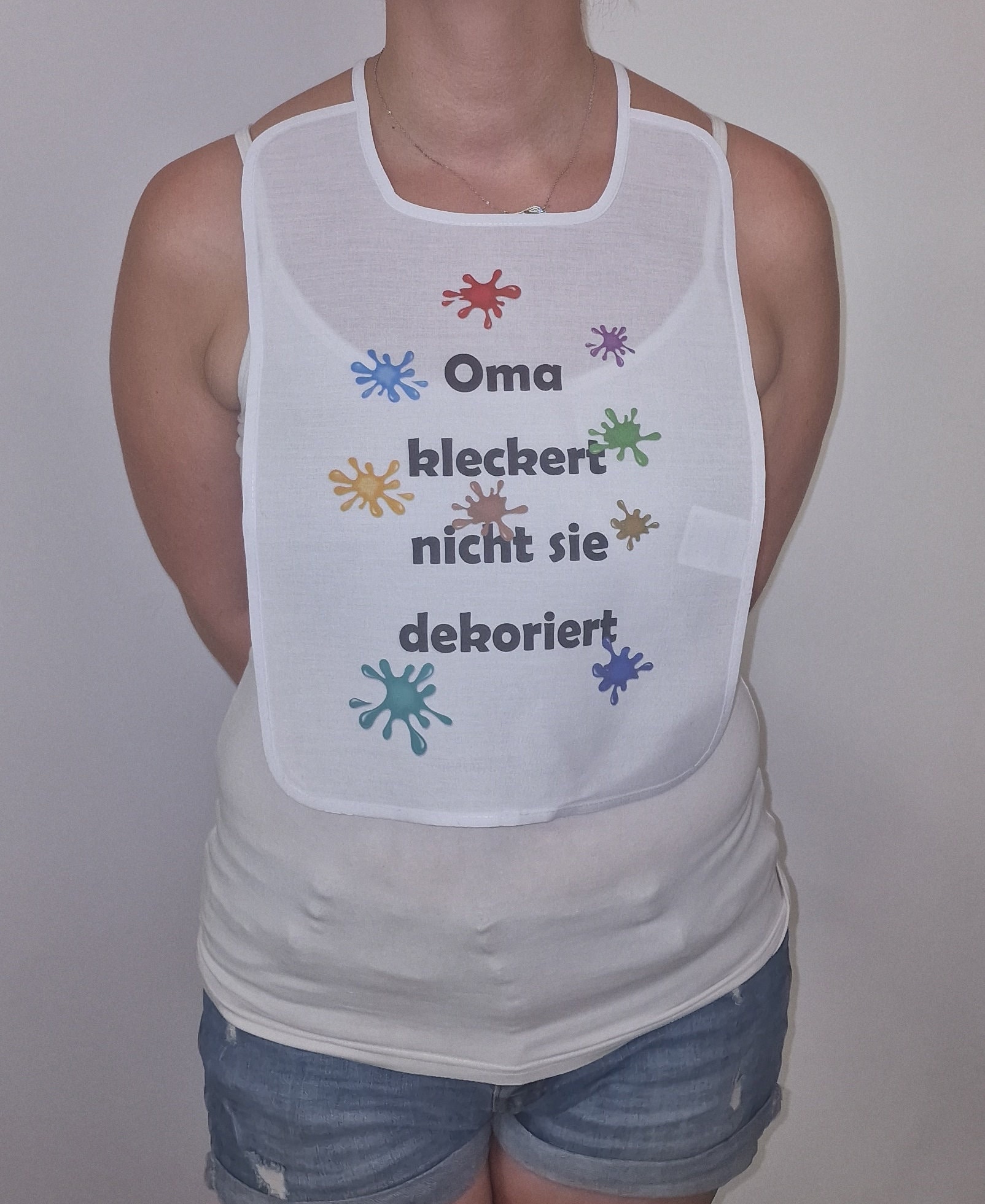 Oma Kleckert Nicht Sie Dekoriert Scherz-Latz Erwachsene Senioren Schlabberlatz Lätzchen Barterl Hangerl Pichel Schlabberlätzchen Oma Kleckert Nicht Sie Dekoriert Scherz-Latz Erwachsene Senioren Schlabberlatz Lätzchen Barterl Hangerl Pichel Schlabberlätzchen von Etsy - Spruchdruck