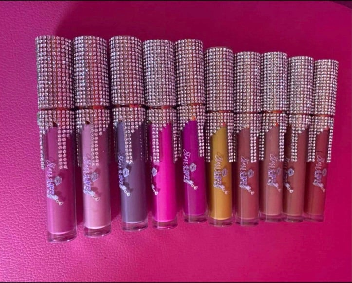 starrlipz Matte Wasserdicht Lang Anhaltender Lippenstift starrlipz Matte Wasserdicht Lang Anhaltender Lippenstift von Etsy - StarrLipz
