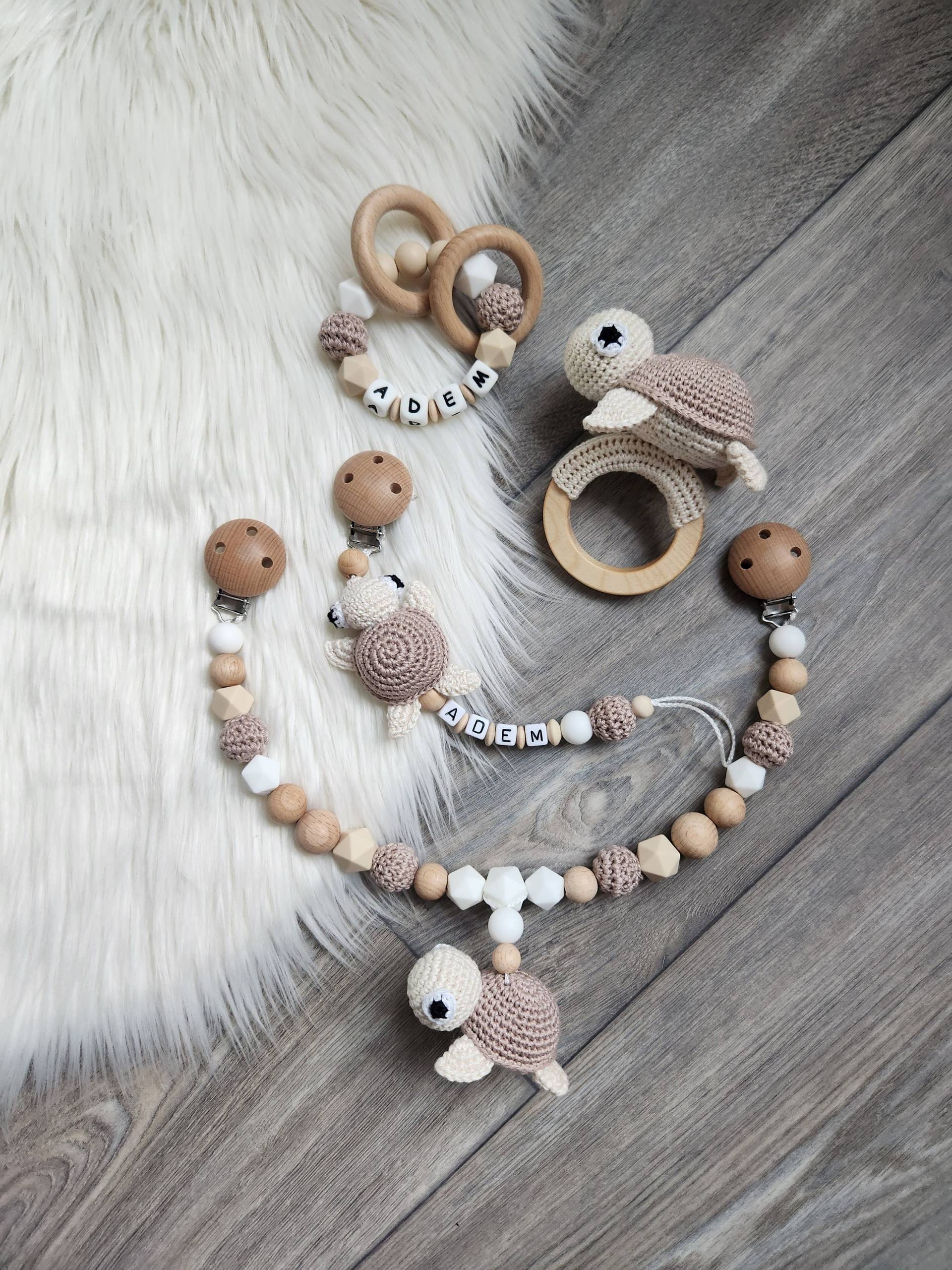 Schnullerkette Kinderwagenkette Set Personalisierbar Name Babyparty Taufe Geschenk Zur Geburt Schildkröte Schnullerkette Kinderwagenkette Set Personalisierbar Name Babyparty Taufe Geschenk Zur Geburt Schildkröte von Etsy - StaysisShnullerkette