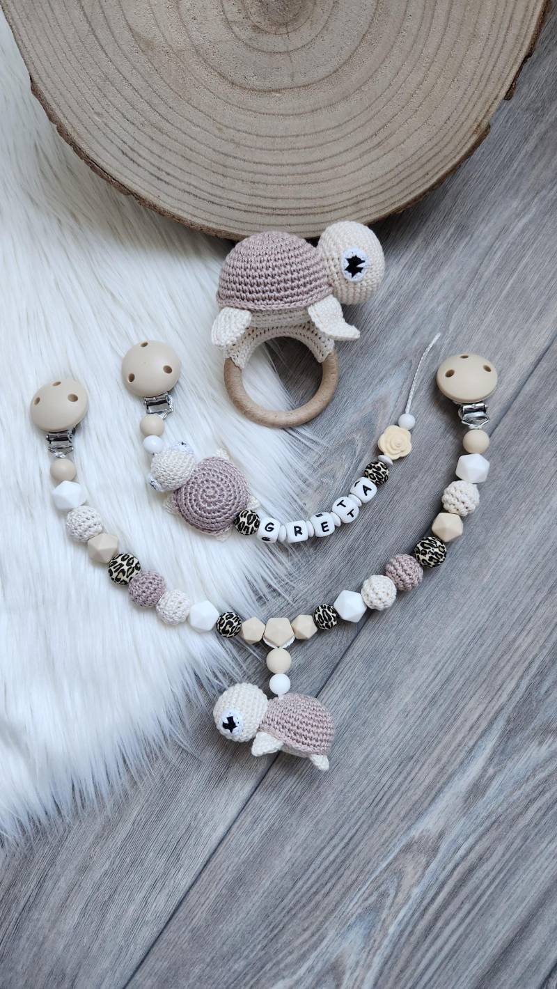 Schnullerkette Kinderwagenkette Set Personalisierbar Name Babyparty Taufe Geschenk Zur Geburt Schildkröte von Etsy - StaysisShnullerkette