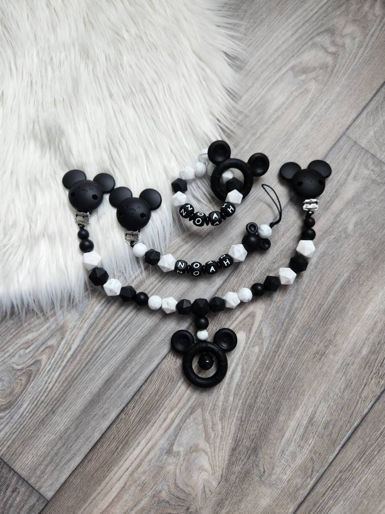 Schnullerkette Mit Personalisiertem Namen, Mickey Maus Design, Kinderwagenkette in Schwarz/Marmor - Perfekt Für Die Babyparty Schnullerkette Mit Personalisiertem Namen, Mickey Maus Design, Kinderwagenkette in Schwarz/Marmor - Perfekt Für Die Babyparty von Etsy - StaysisShnullerkette