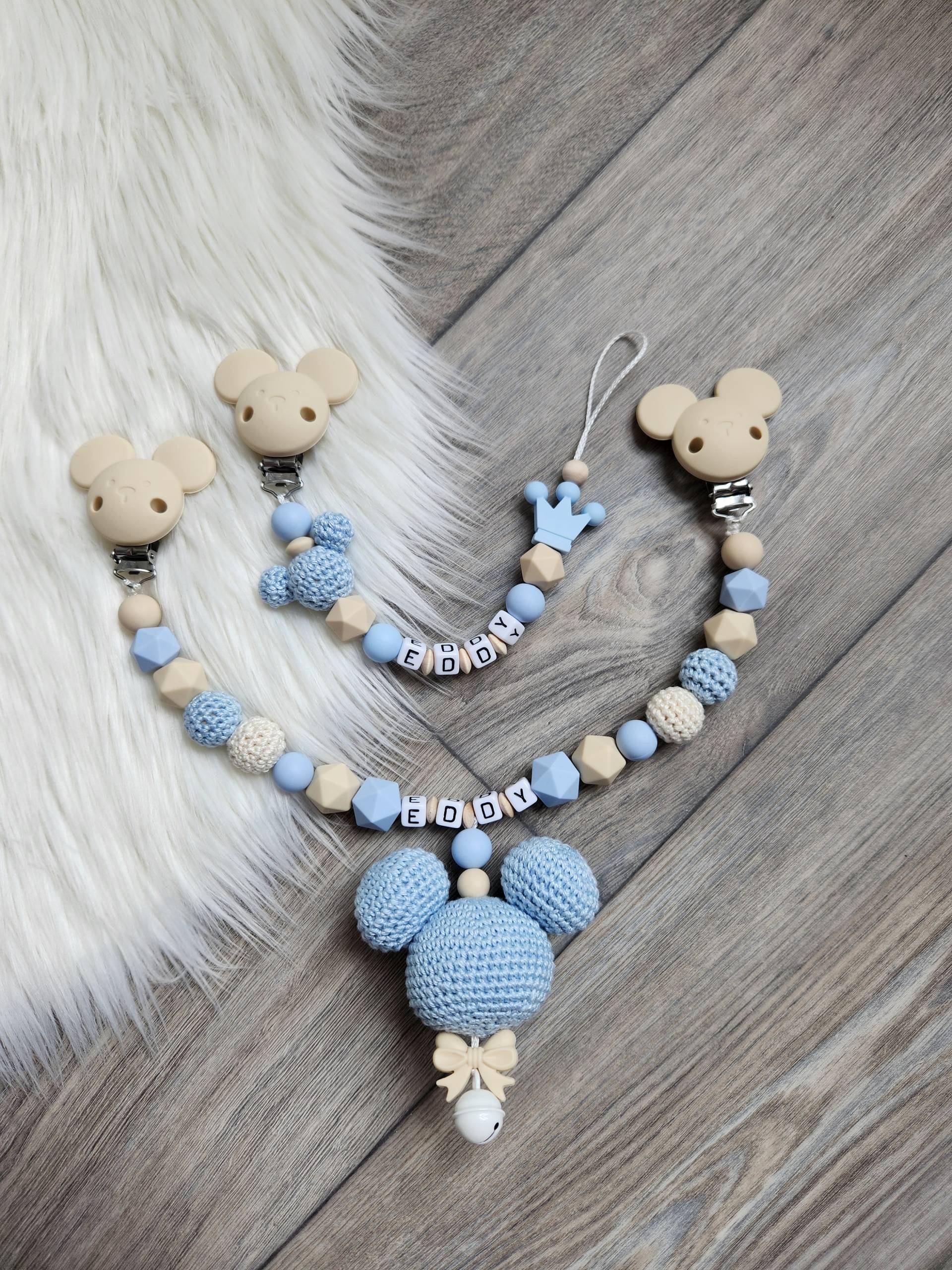 Schnullerkette Personalisiert Junge Mickeymaus Kinderwagenkette Babyparty Blau Beige Schnullerkette Personalisiert Junge Mickeymaus Kinderwagenkette Babyparty Blau Beige von Etsy - StaysisShnullerkette