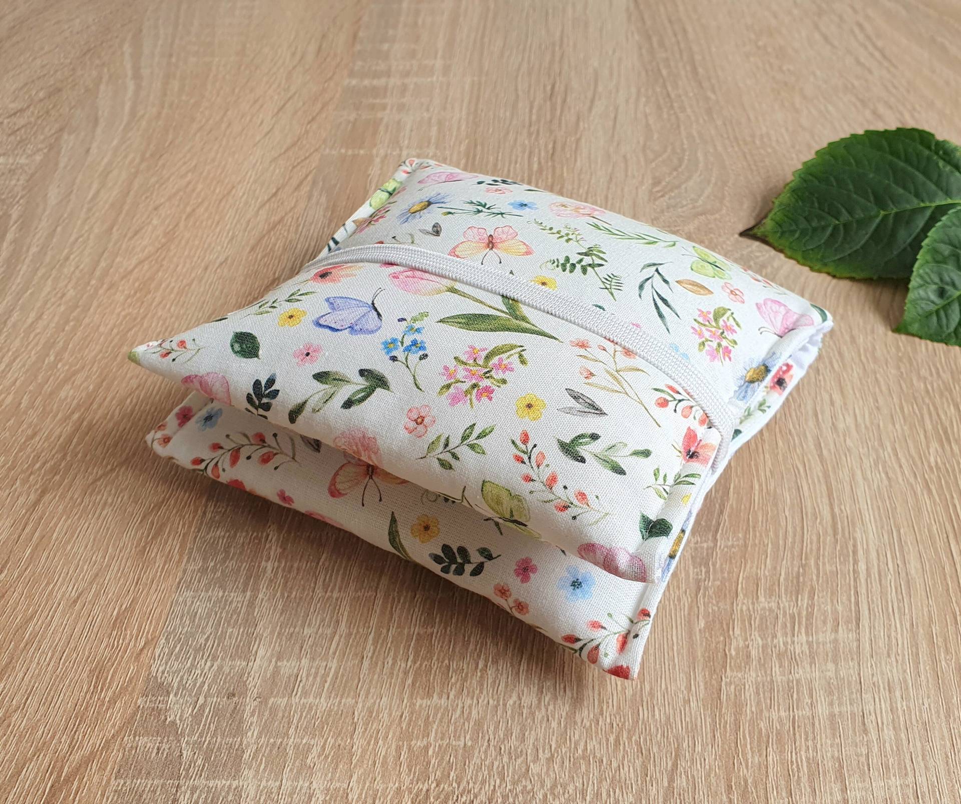 Bindentasche, Bindentäschchen, Wildblumen Und Schmetterlingen, Bindenetui, Periodentasche Schule Teenager, Hygienetäschchen Blumen von Etsy - Steffbags