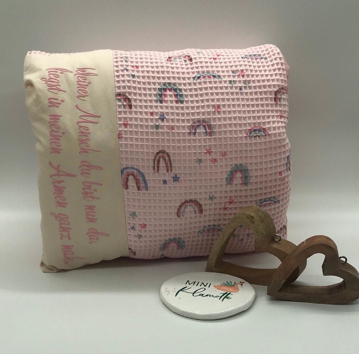 Mini Stillkissen "Regenbogen Rosa" Personalisierbar Mini Stillkissen "Regenbogen Rosa" Personalisierbar von Etsy - StephisMiniKlamotte