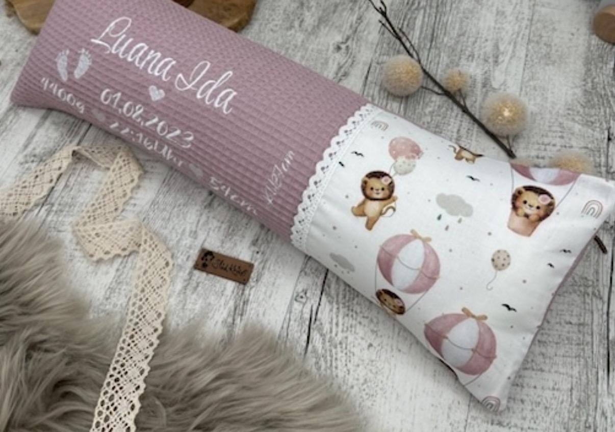 Geburtskissen Mit Gewicht Und Länge - Dein Baby Als Kissen in Echtmaßen Das Perfekte Personalisierte Babygeschenk Zur Geburt Taufe, Löwe von Etsy - StickKnirps
