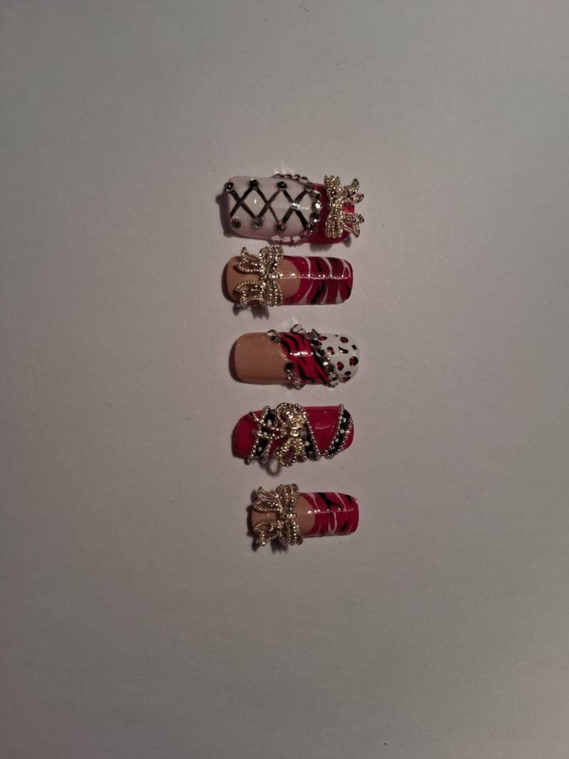 Glmour Press-On Nägel von Etsy - StickSlayShop