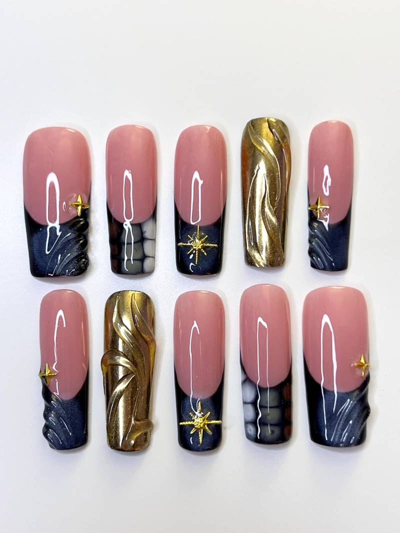 Golden Midnight Sky - Luxuriöses Press-On Nail Set Mit Sternendetails | Handgemachte Nägel Wiederverwendbare Fake Nails Golden Midnight Sky - Luxuriöses Press-On Nail Set Mit Sternendetails | Handgemachte Nägel Wiederverwendbare Fake Nails von Etsy - StickxSlay