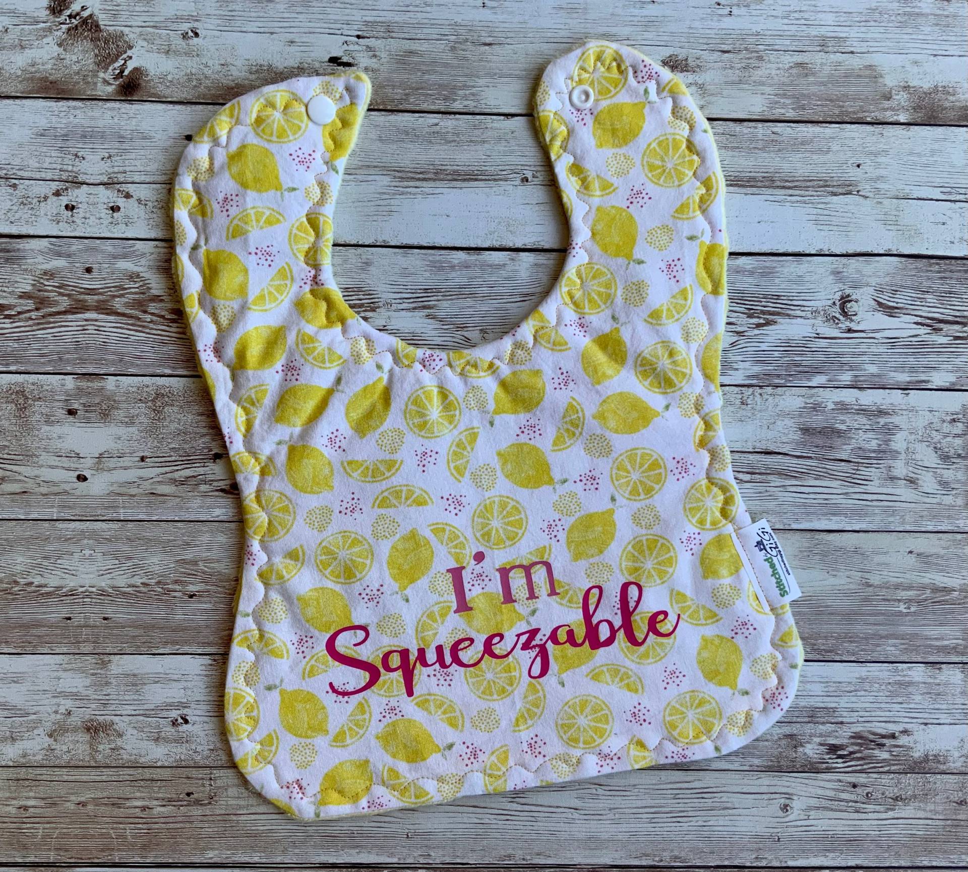 Baby Lätzchen Aus Lustigem Stoff. Große Babylätzchen, Kleinkindlätzchen von Etsy - Stitchedbygigi