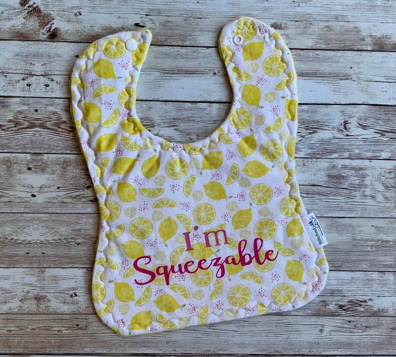 Baby Lätzchen Aus Lustigem Stoff. Große Babylätzchen, Kleinkindlätzchen von Etsy - Stitchedbygigi