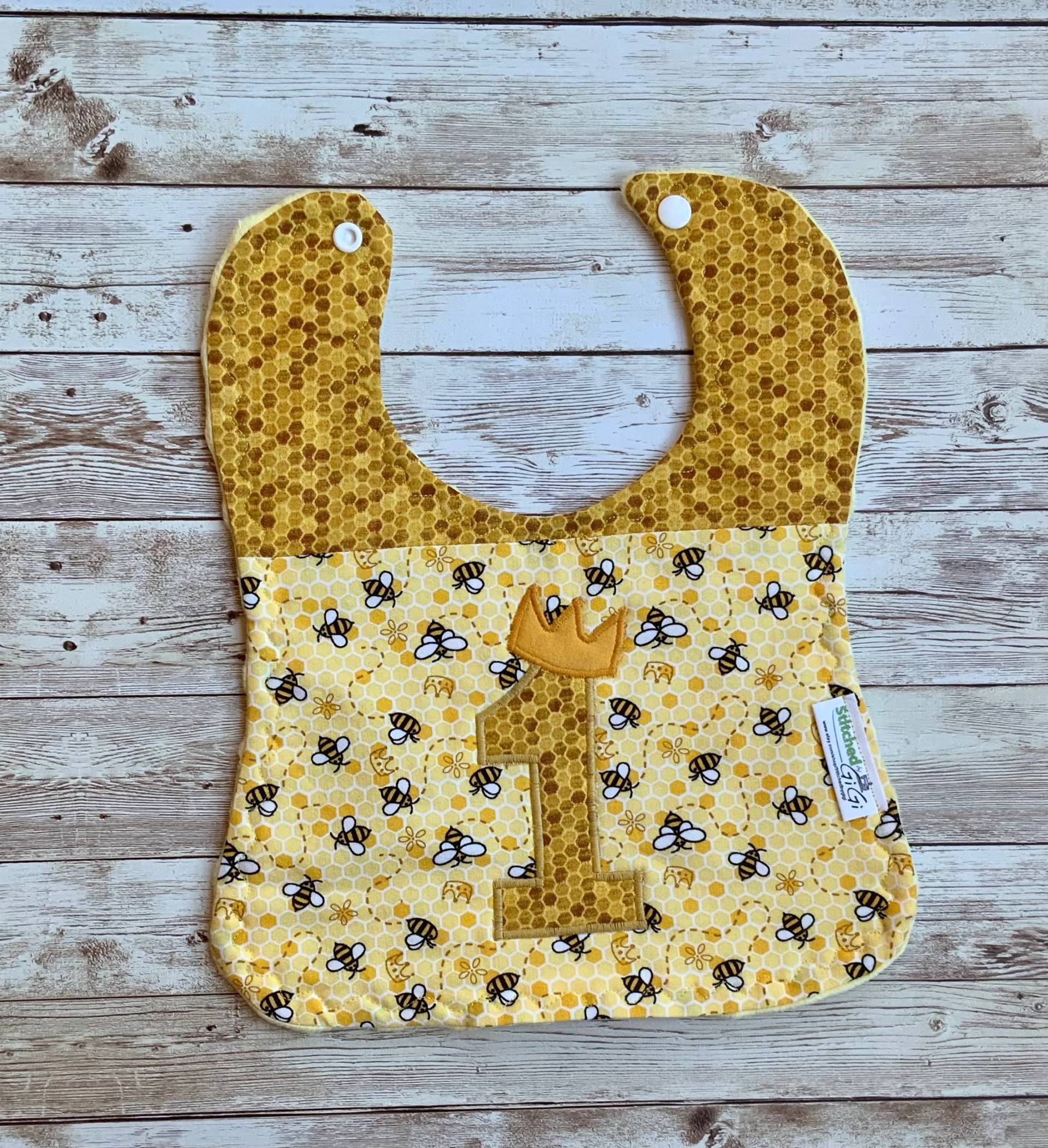 Baby Mädchen Biene 1. Geburtstag, Bienenkönigin Lätzchen, Honigbienen Party, Lätzchen Baby Mädchen Biene 1. Geburtstag, Bienenkönigin Lätzchen, Honigbienen Party, Lätzchen von Etsy - Stitchedbygigi
