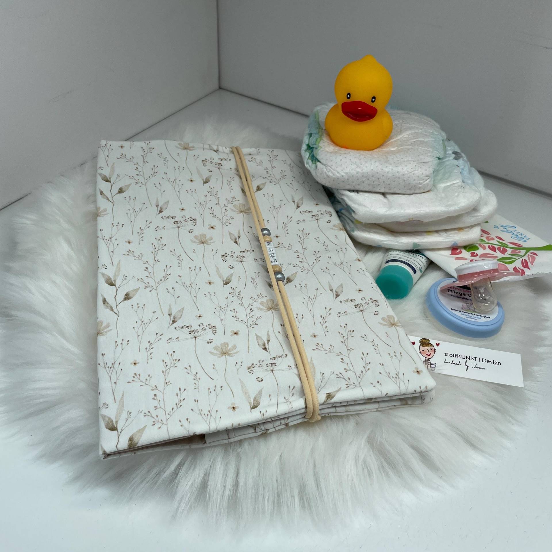 Wickeltasche Blumen /Windeltasche/Wickeltasche Mit Namen/Baby Geschenk/Neugeborene Geschenk/Wickelset Unterwegs Personaliserbar/Babyzubehör Wickeltasche Blumen /Windeltasche/Wickeltasche Mit Namen/Baby Geschenk/Neugeborene Geschenk/Wickelset Unterwegs Personaliserbar/Babyzubehör von Etsy - StoffKUNSTDesign