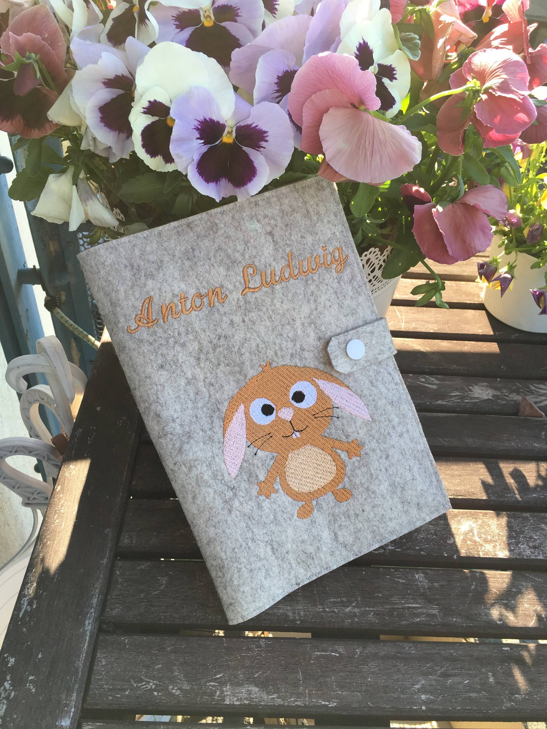 Untersuchungsheft-Hülle Aus Filz Mit Häschen von Etsy - StoffelieneBerlin