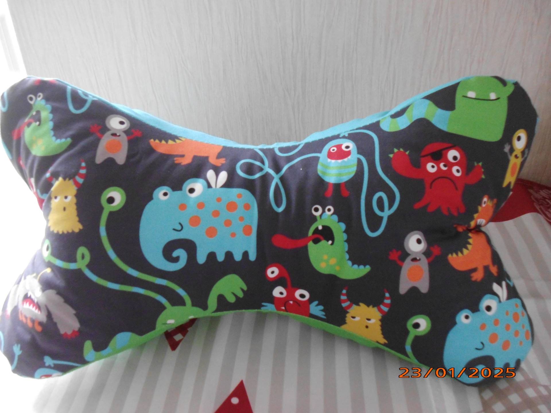 Handgemachtes Lesekissen Mit Buchstütze - Waschbare Lesehilfe Für Sofa, Bett Oder Reisen Perfekt Bücher, Tablets Und E-Reader von Etsy - StoffzaubereienDE