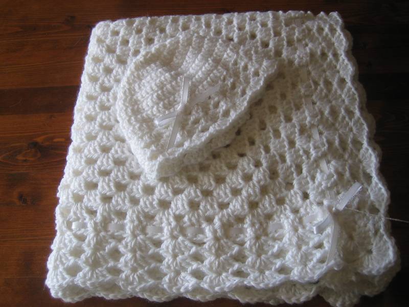 Gehäkelte Baby Set/Weiß Set/Kinderwagen Decke/Auto Sitz Decke/Mini Decke/Weiß Decke/Baby-Geschenk-Set/Baby Shower Geschenk von Etsy - StoneCanyonDesigns