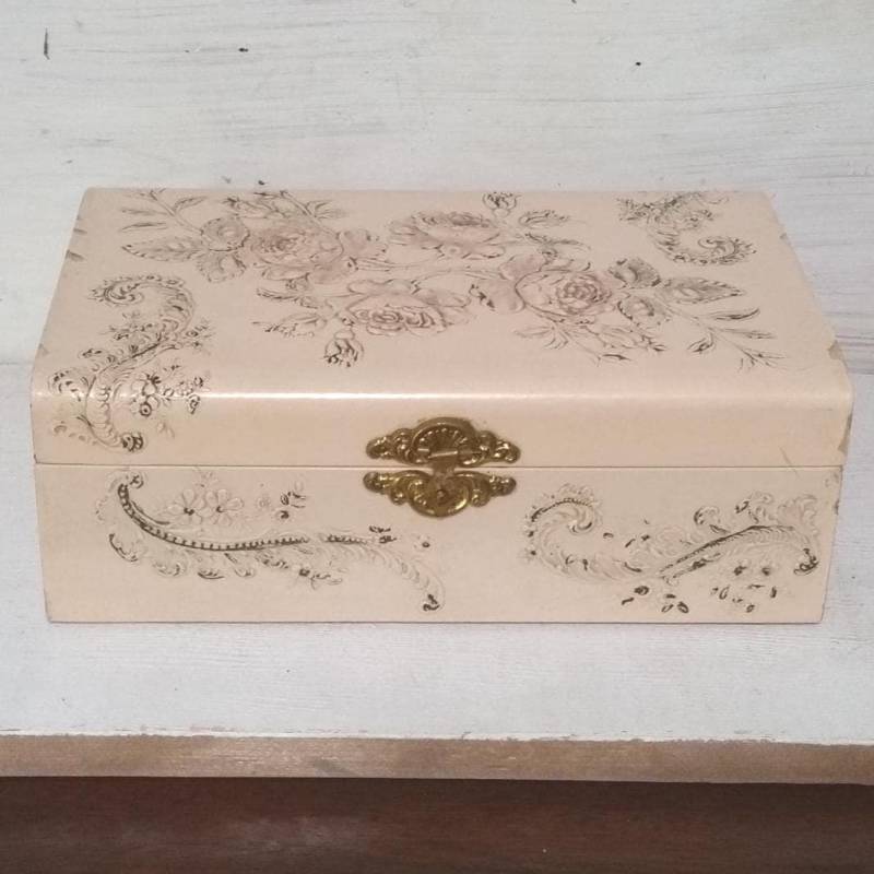 Rosa Victorian Zelluloid Schmuckschatulle Antik Jugendstil Eitelkeit Blumen Holz Schmuckstück Kommode Präsentation Hübsche Make Up Regency von Etsy - StoneHillManor