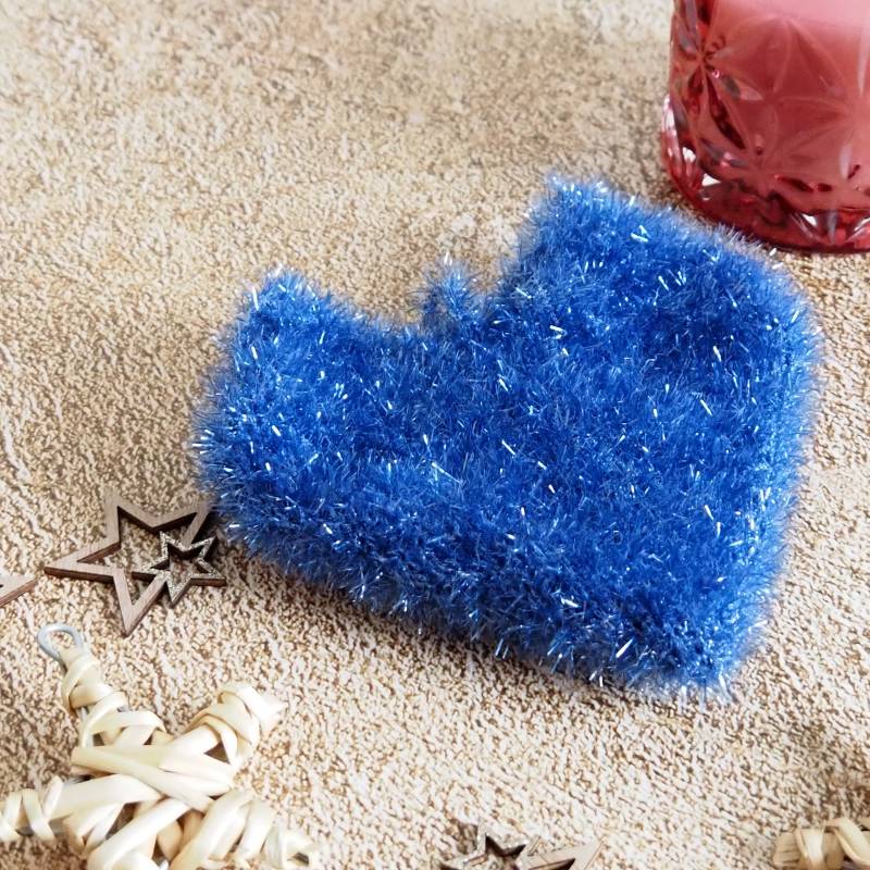 Handgestrickter Herz Peelingschwamm in Blau Mit Aufhänger Handgestrickter Herz Peelingschwamm in Blau Mit Aufhänger von Etsy - Stricksach