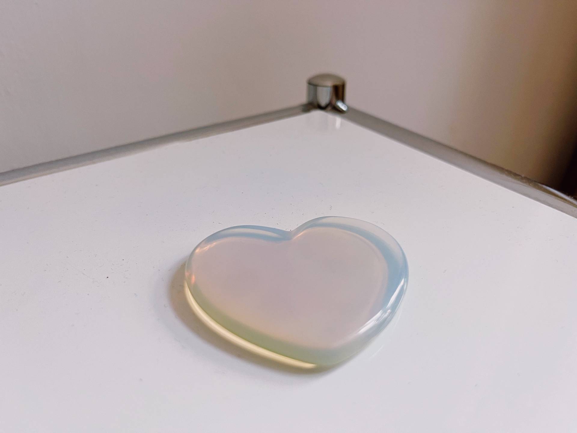 Herz Gua Sha Opalit Massagestein von Etsy - StudioAndStuff