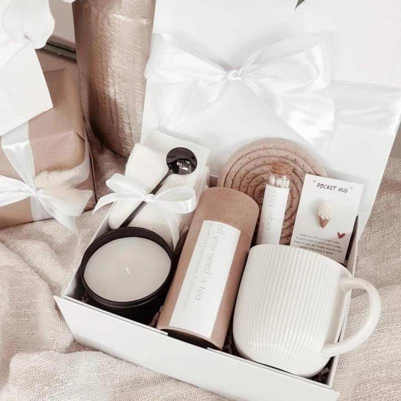 Geschenk Box ~ Raumduft Muttertag Weihnachtsgeschenk Geburtstagsgeschenk Frau Beste Freundin Kerzenset Tee Personalisiert von Etsy - StudioMyu
