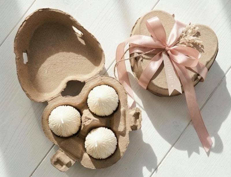 Kerzen Geschenk Set | Ostern Mitbringsel Gastgeschenk Dekoration Handmade Ostereier Box Naturwachs Osterkerzen von Etsy - StudioMyu