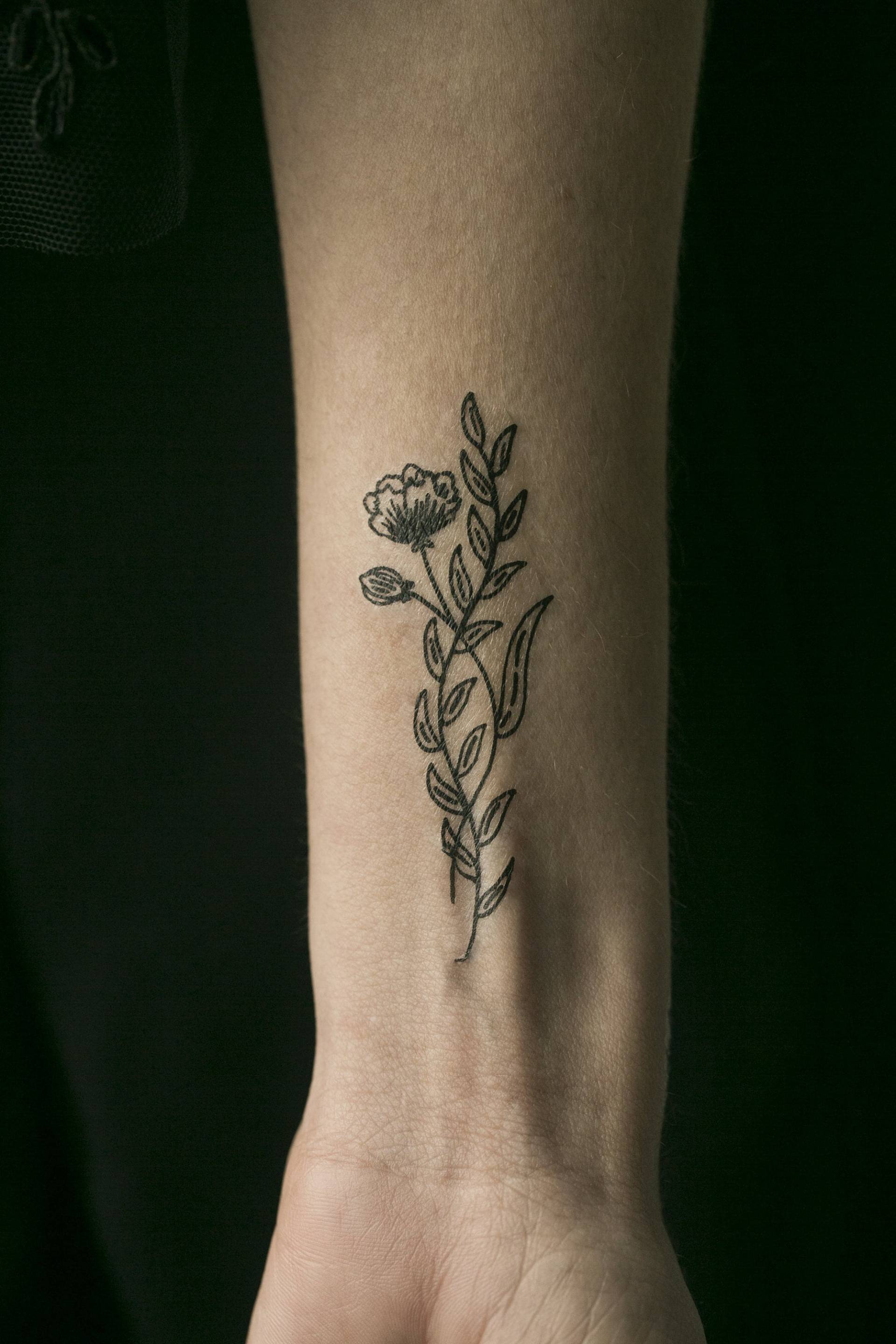 Temporäres Tattoo Mohnblume | 2Er-Bogen Temporäres Tattoo Mohnblume | 2Er-Bogen von Etsy - StudioRafaeleRohn