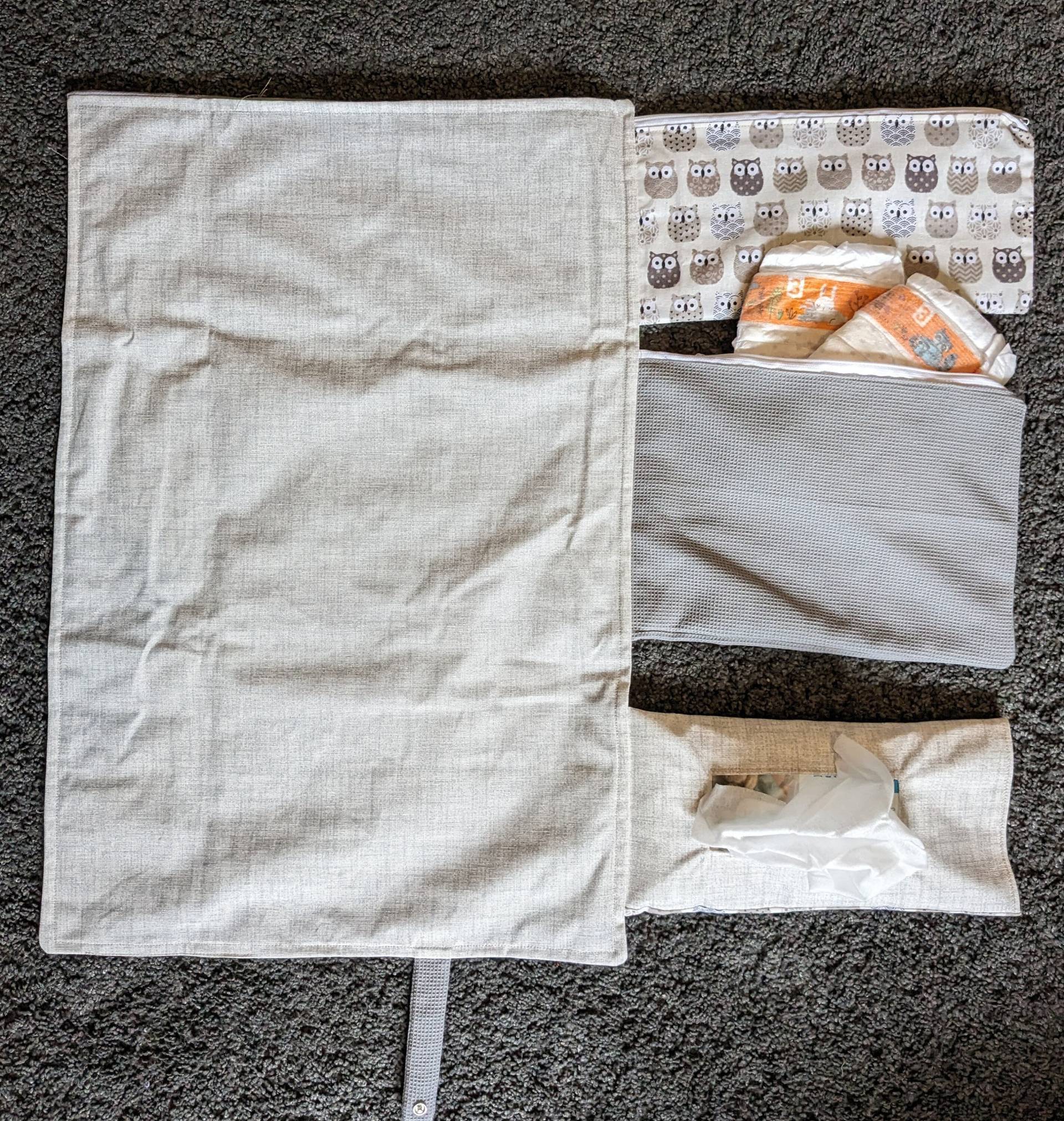Wickel-Windeltasche "Eule" Für Unterwegs, Abwischbar, Windeltasche Mit Wickelunterlage Wickel-Windeltasche "Eule" Für Unterwegs, Abwischbar, Windeltasche Mit Wickelunterlage von Etsy - StumblingShop