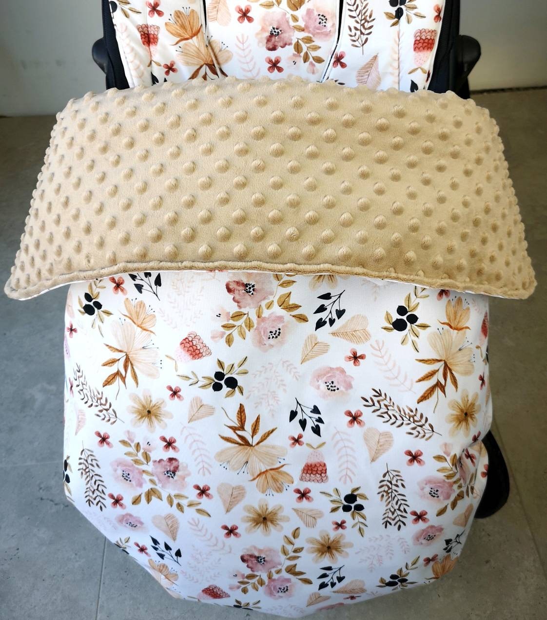 Blumige Kinderwagendecke, Wasserdichter Polyester Minky-Bezug von Etsy - StylySmily