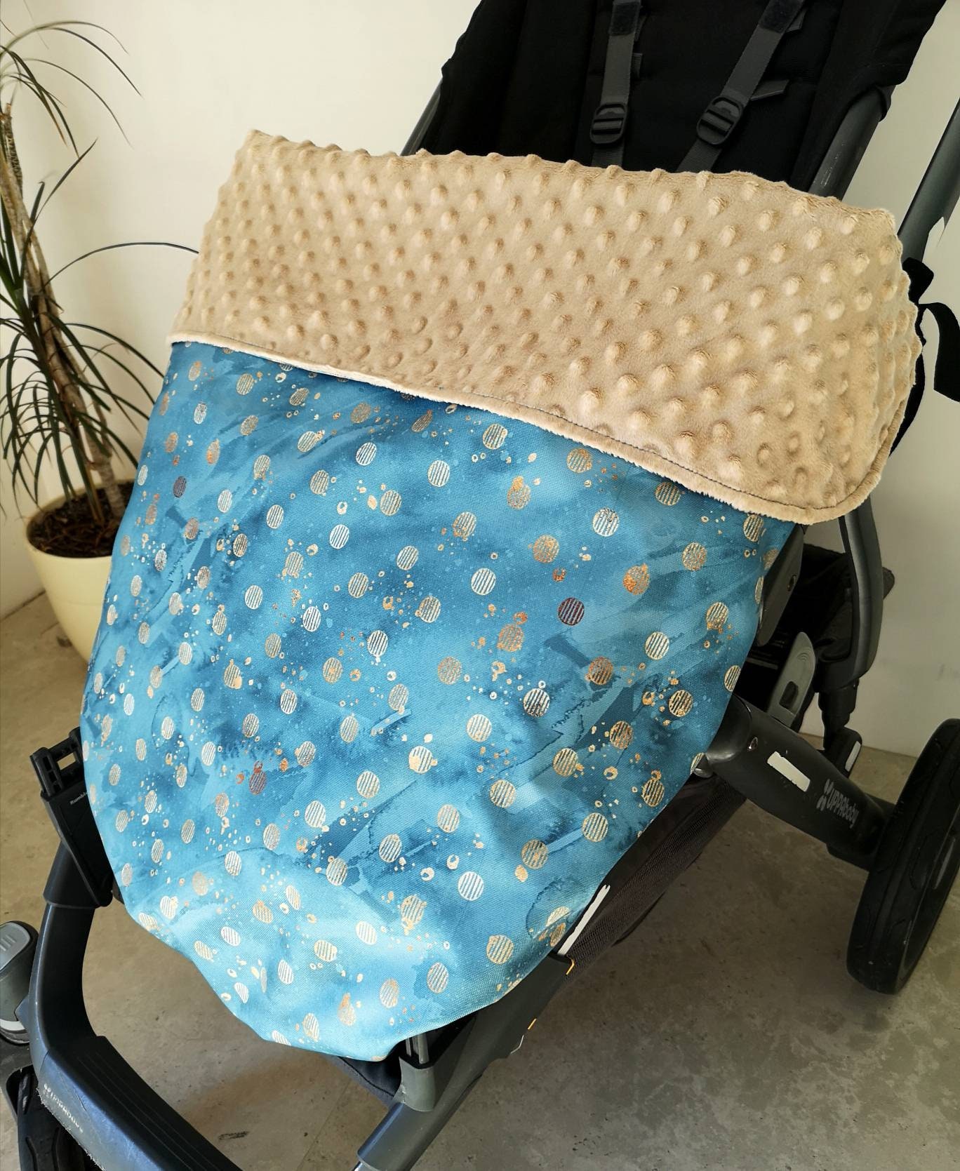 Kinderwagendecke Custom Wasserdichte Kuscheldecke Für Kinderwagen Uppababy Vaseline Rot Kinderwagendecke Custom Wasserdichte Kuscheldecke Für Kinderwagen Uppababy Vaseline Rot von Etsy - StylySmily