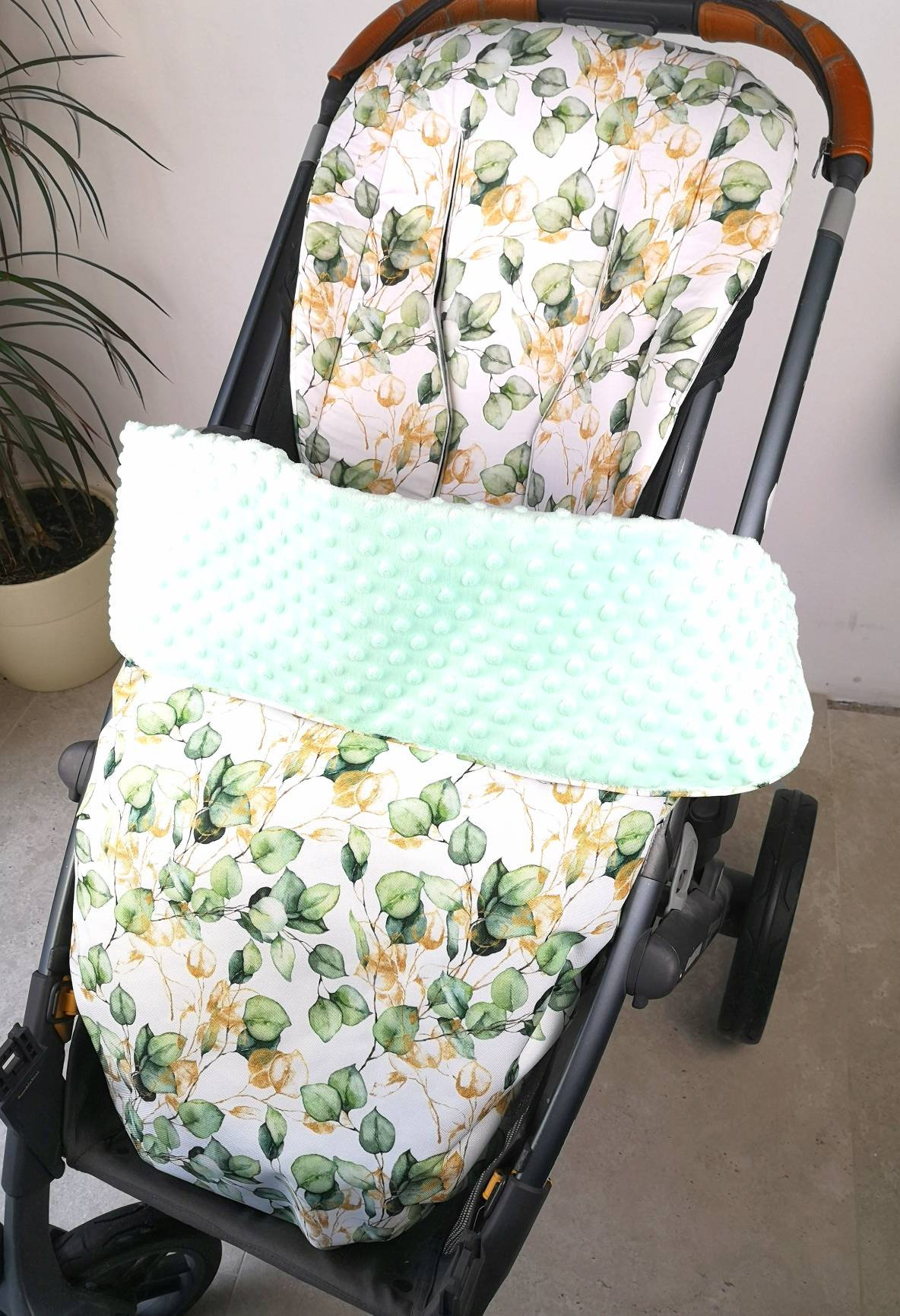 Kinderwagendecke Custom Wasserdichte Kuscheldecke Für Kinderwagen Uppababy Vaseline Rot von Etsy - StylySmily