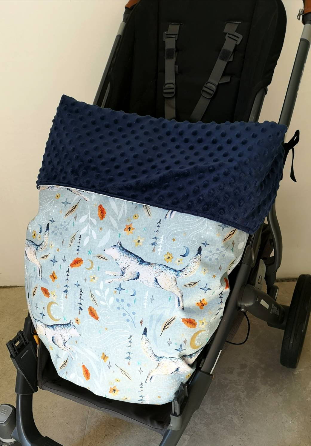 Wasserdichte Kinderwagendecke Minty Wolf, Universell Passend von Etsy - StylySmily