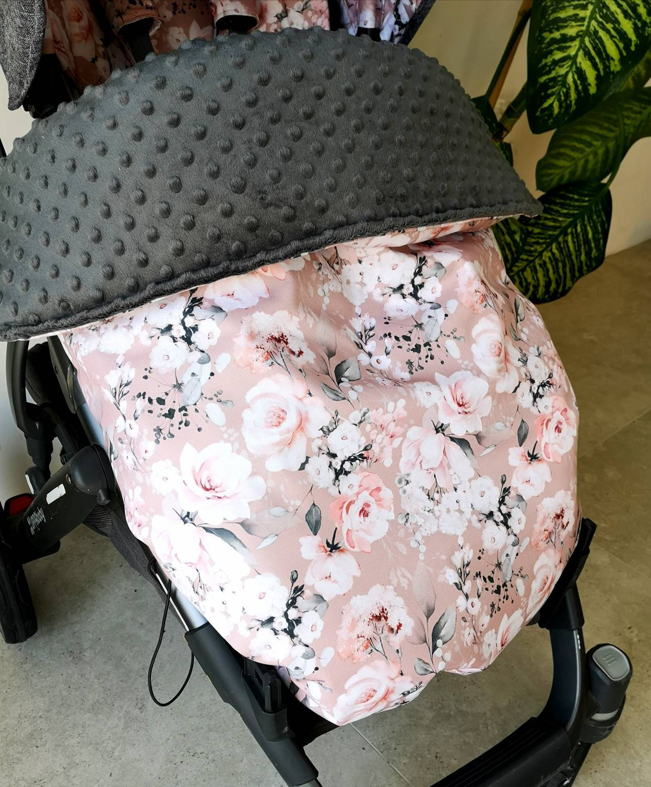 Wasserdichte Kinderwagendecke Mit Blumenmuster, Universell Passend von Etsy - StylySmily
