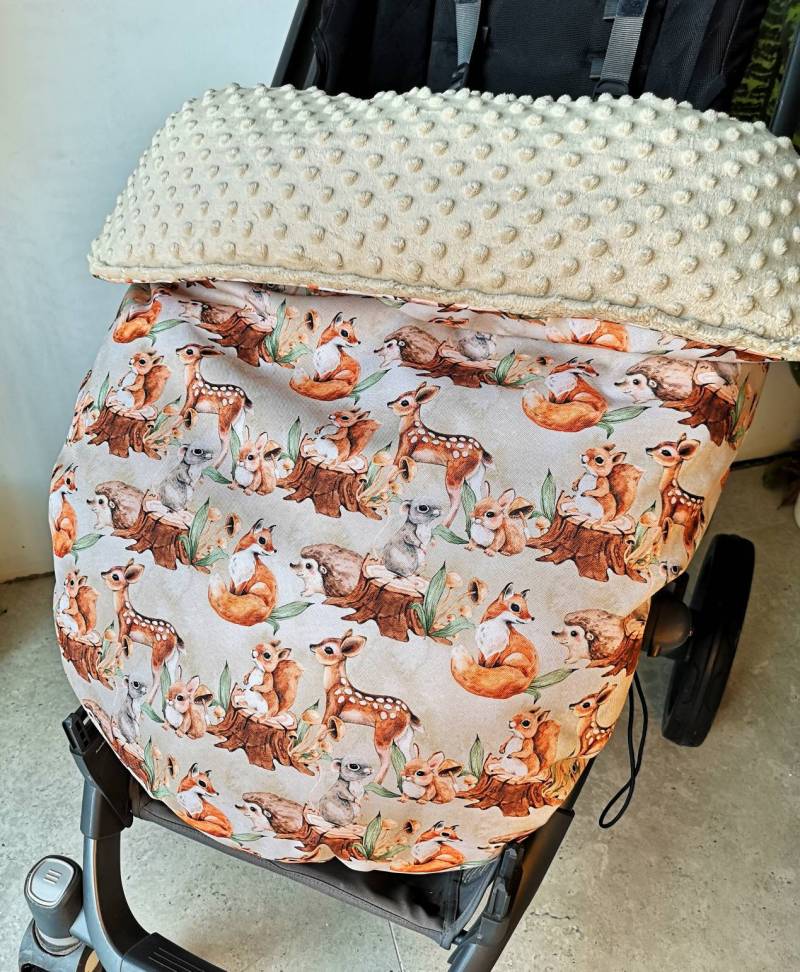 Wasserdichte Kinderwagendecke Universal Fit, Woodland Print Minky Cover von Etsy - StylySmily