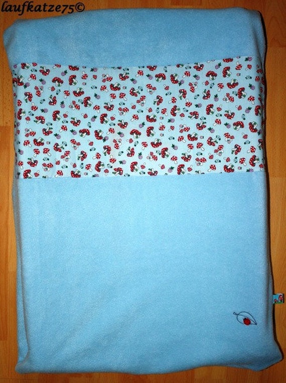 Wickeltischbezug 75 X 55 cm, Pilze Hellblau Wickeltischbezug 75 X 55 cm, Pilze Hellblau von Etsy - SuMaTex