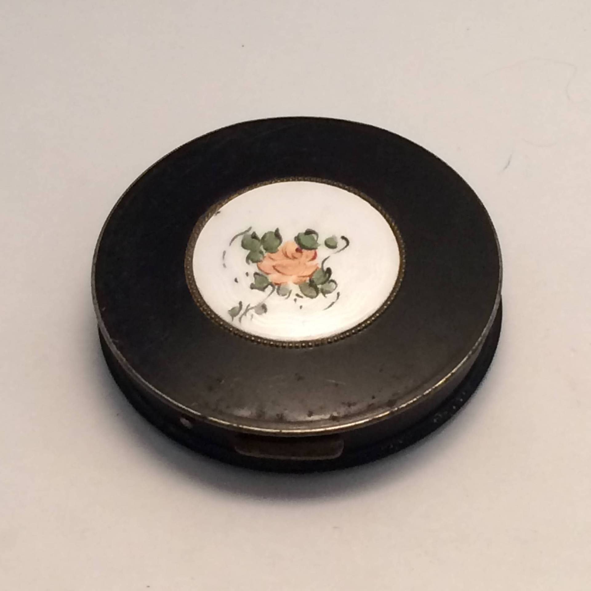 Emaille Und Guilloche Spiegel, Puderdose von Etsy - SuesVintageAddiction