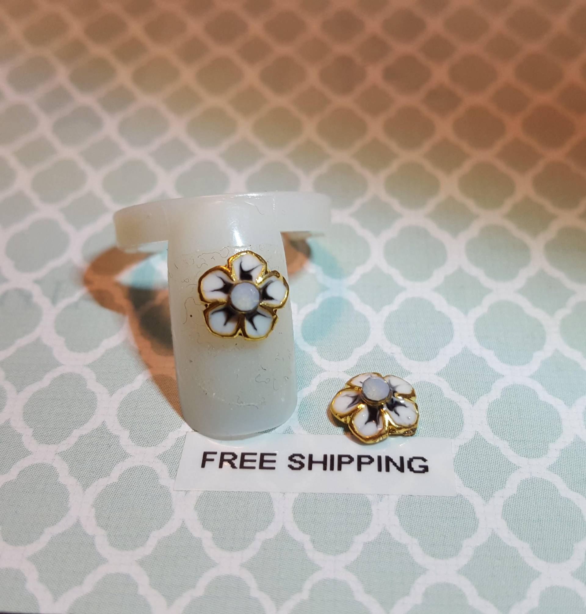 2 Stück Blumen Stiefmütterchen Legierung Charm Nagel Kunst Oder Handwerk Versandkosten 2 Stück Blumen Stiefmütterchen Legierung Charm Nagel Kunst Oder Handwerk Versandkosten von Etsy - SunSationalNailArt