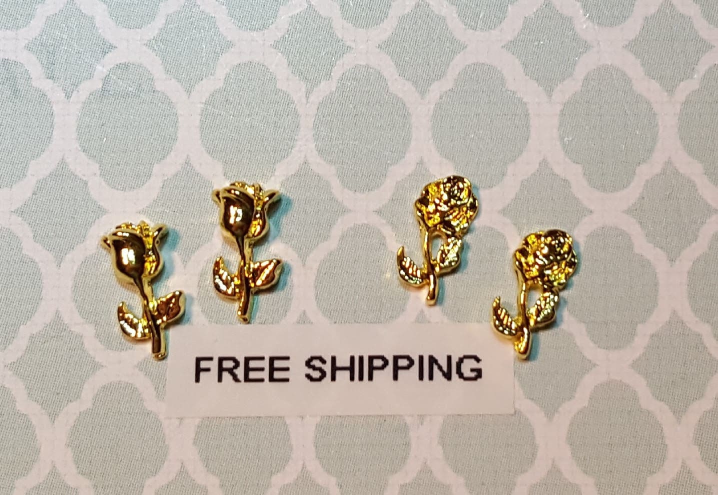 2 Stück Gold Langer Stiel Offen Oder Knospe Rose Legierungs-Charme-Nagel-Kunst Handwerk Kostenloser Versand 2 Stück Gold Langer Stiel Offen Oder Knospe Rose Legierungs-Charme-Nagel-Kunst Handwerk Kostenloser Versand von Etsy - SunSationalNailArt