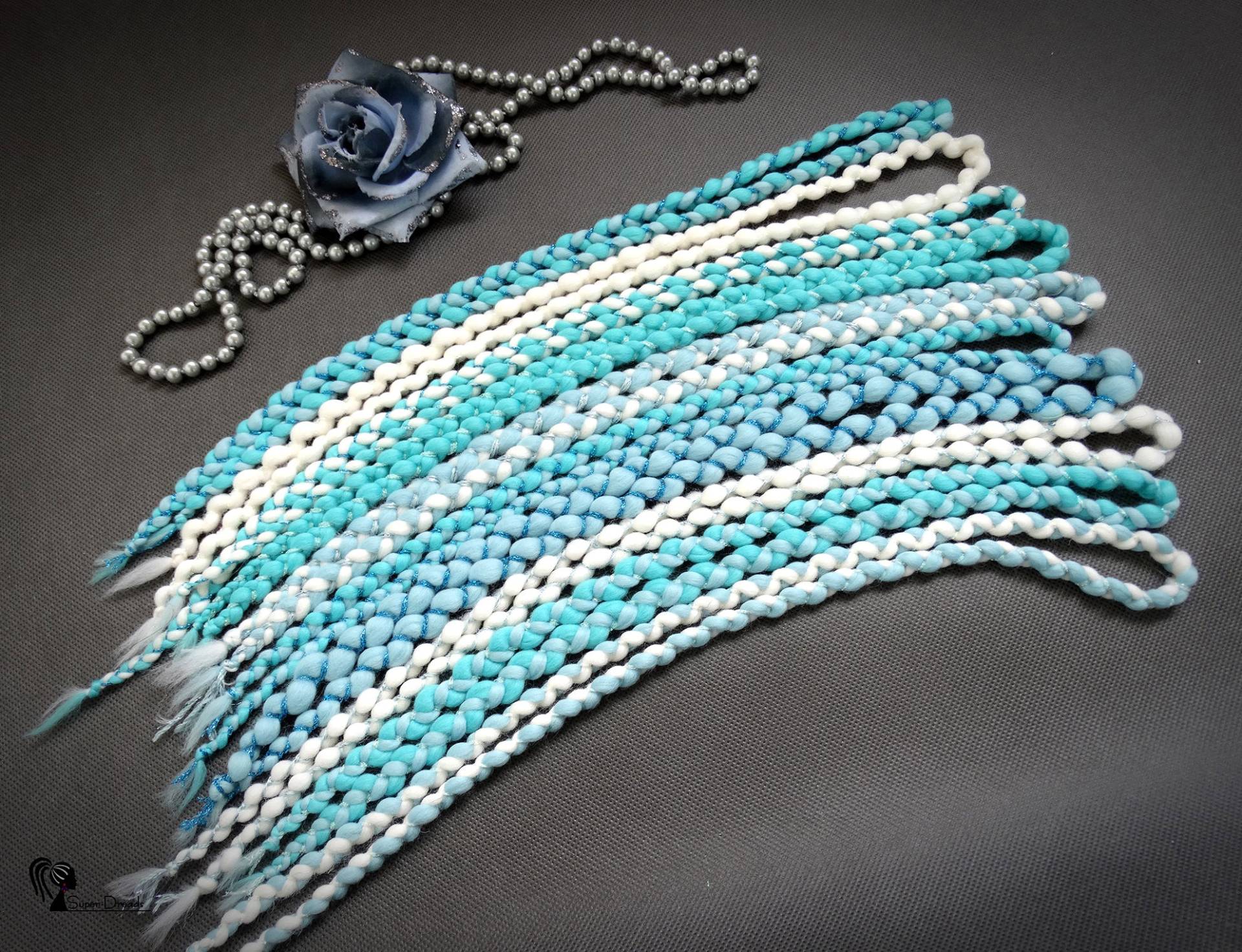 Blaue Wolle Dreadlocks Weiße & Türkis Boho Zöpfe von Etsy - SuperDreadsArt