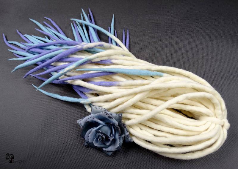 Weisse Wolle Dreadlocks Lila Blau Ombre, Doppelendig von Etsy - SuperDreadsArt