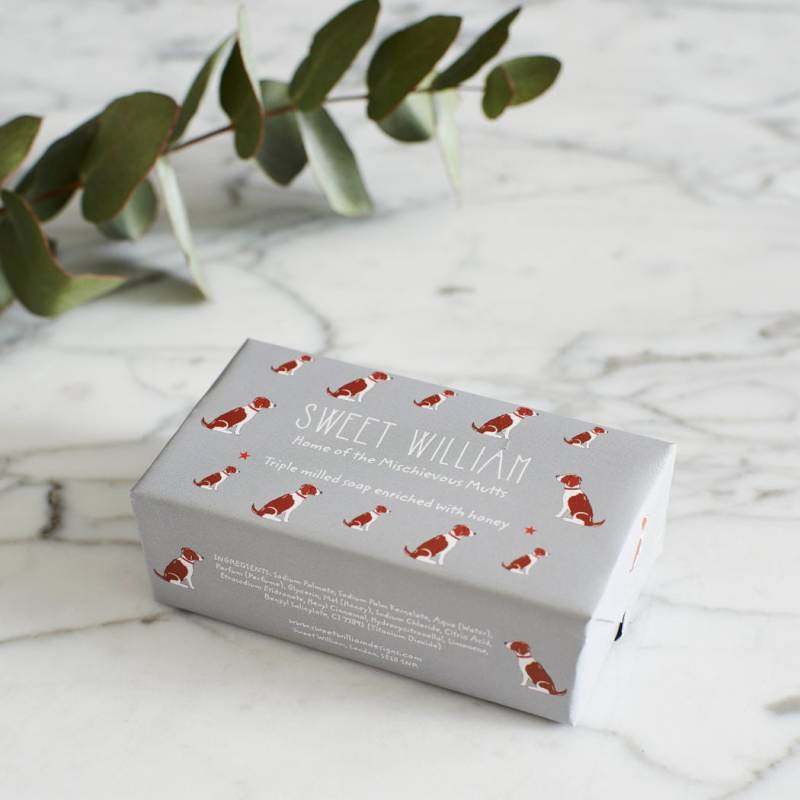 Springer Spaniel | Leber & Weiß Dreifach Gefräste Seife von Etsy - SweetWilliamLondon